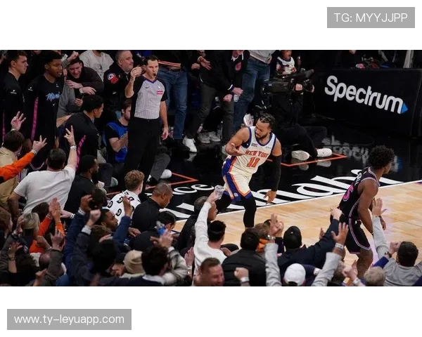 _热火队的防守坚若磐石，击退对手攻势_，热火队强不强